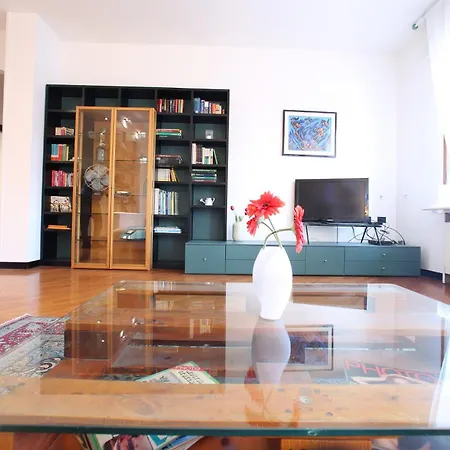 Getthekey San Lazzaro Apartment